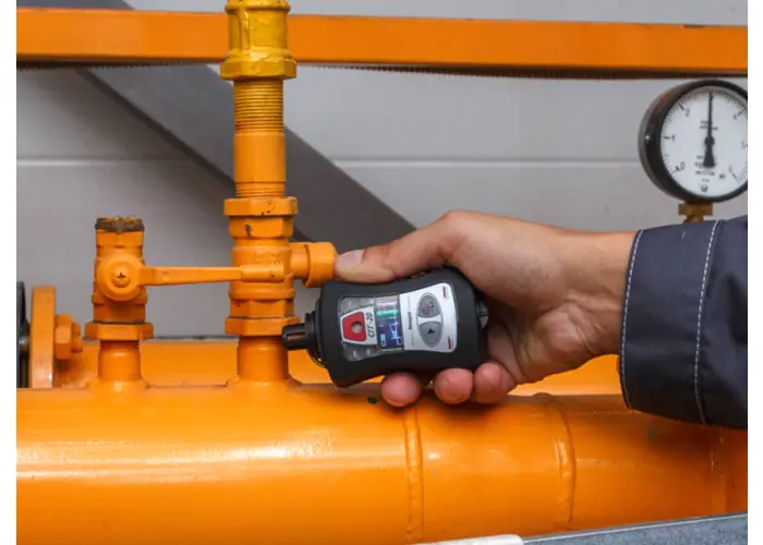 Переносной сигнализатор-течеискатель горючих газов СГГ-20Микро